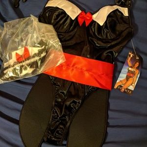 Sexy cocktail waitress costume